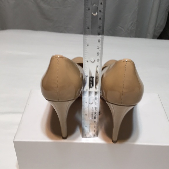 NWOT- Circa Joandavid LUXE patent leather platform heels - Picture 5 of 7